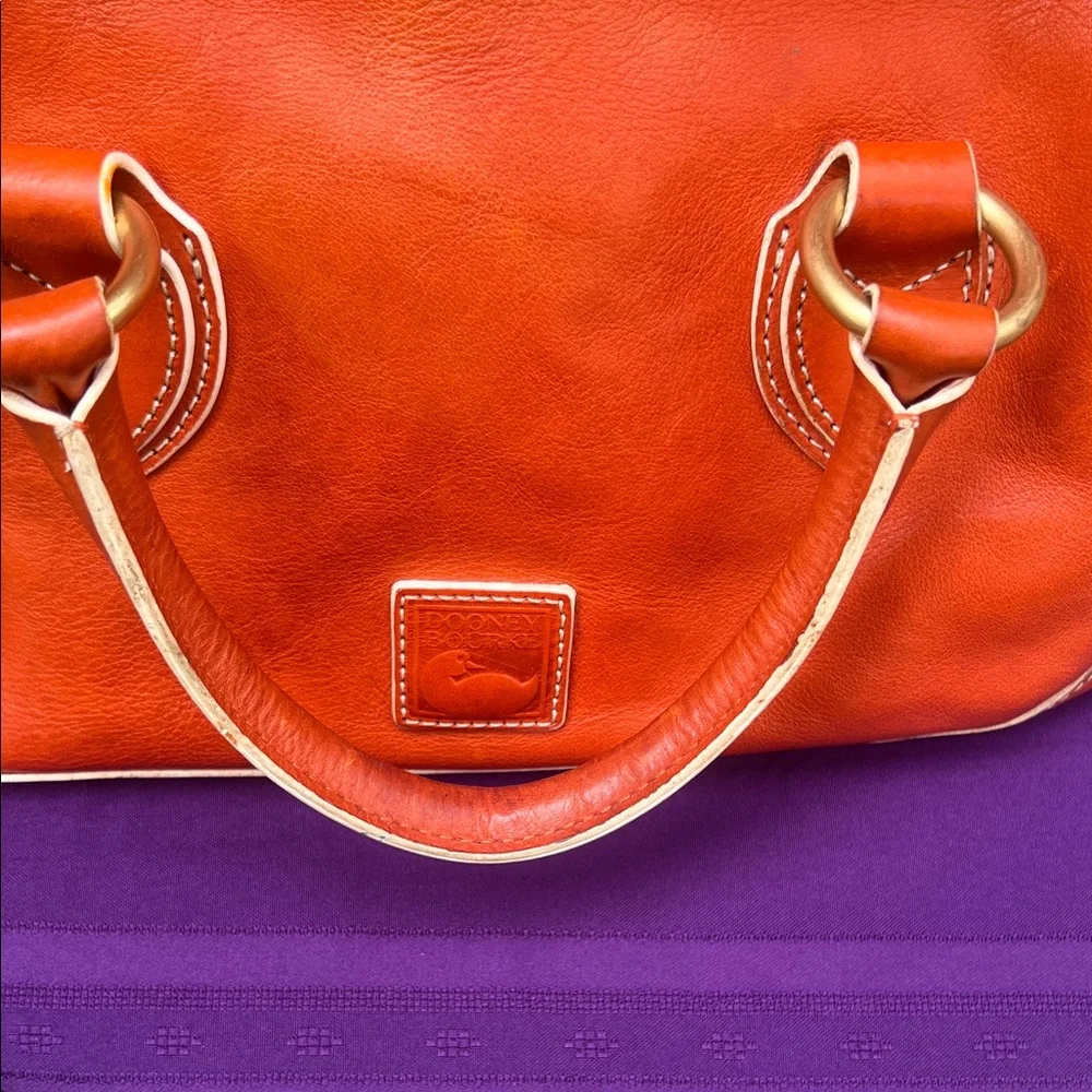 Dooney and Bourke Florentine Leather Shoulder Bag w/Brushed Gold Hardware & - Picture 10 of 10